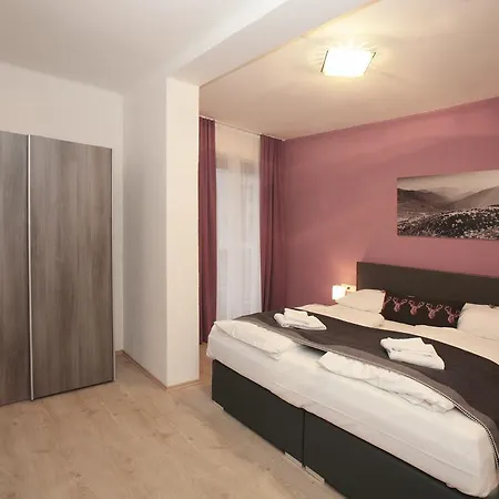 Pensionat And Cityhotel Edelweiss - Self Check In Zell am See