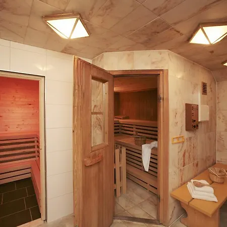 And Cityhotel Edelweiss - Self Check In Pensionat 3*