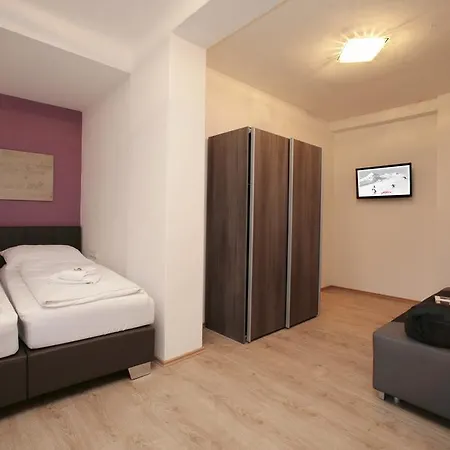 And Cityhotel Edelweiss - Self Check In Zell am See