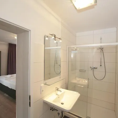 Guest house And Cityhotel Edelweiss - Self Check In Zell am See