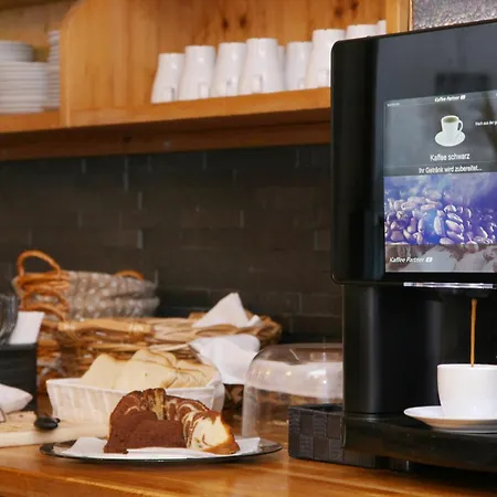 Pensionat And Cityhotel Edelweiss - Self Check In Zell am See