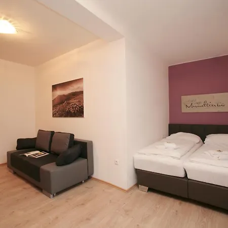 And Cityhotel Edelweiss - Self Check In Guest house Zell am See