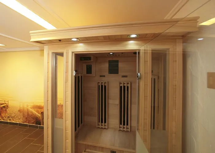 Vendégház And Cityhotel Edelweiss - Self Check In