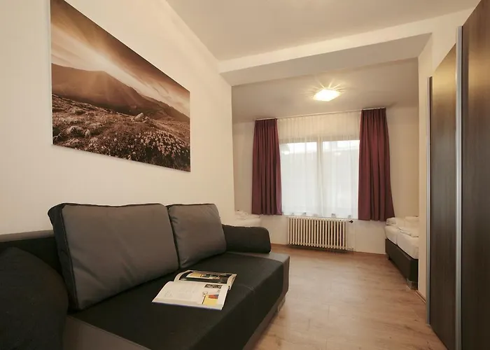 And Cityhotel Edelweiss - Self Check In Guest house Zell am See