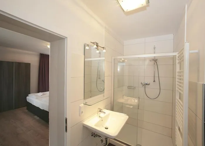 Guest house And Cityhotel Edelweiss - Self Check In Zell am See