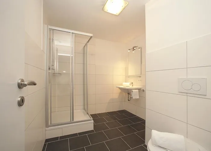 Guest house And Cityhotel Edelweiss - Self Check In