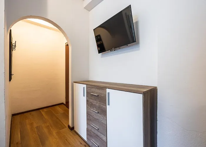 Guest house And Cityhotel Edelweiss - Self Check In