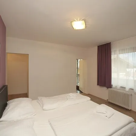 And Cityhotel Edelweiss - Self Check In