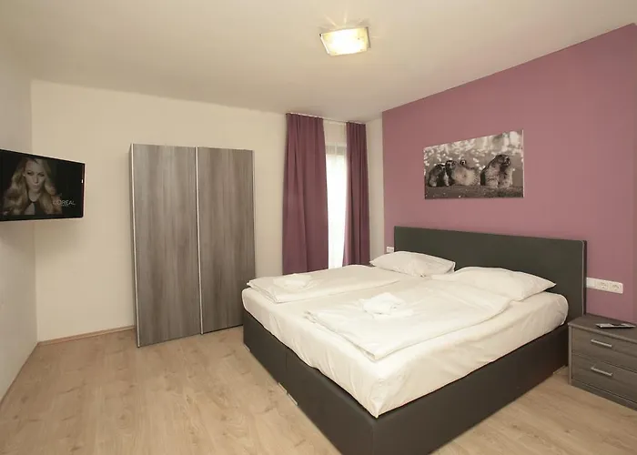 And Cityhotel Edelweiss - Self Check In Penzion Zell am See