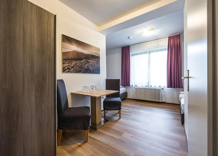 And Cityhotel Edelweiss - Self Check In